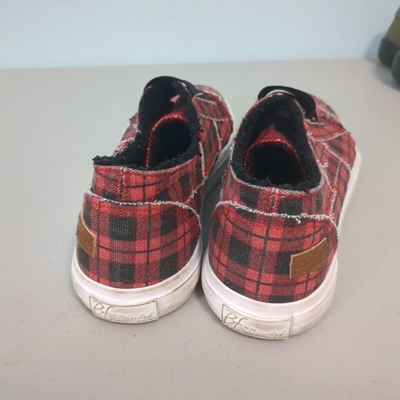 Blowfish Slip On Red and Black Buffalo Check Sneakers 9 - Picture 3 of 5
